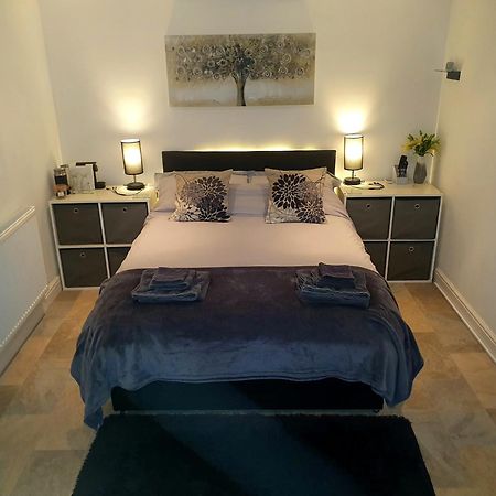 Idyllic 2 Bedroom Self-Contained Upsidedown Annexe Llandrindod Wells Exterior photo